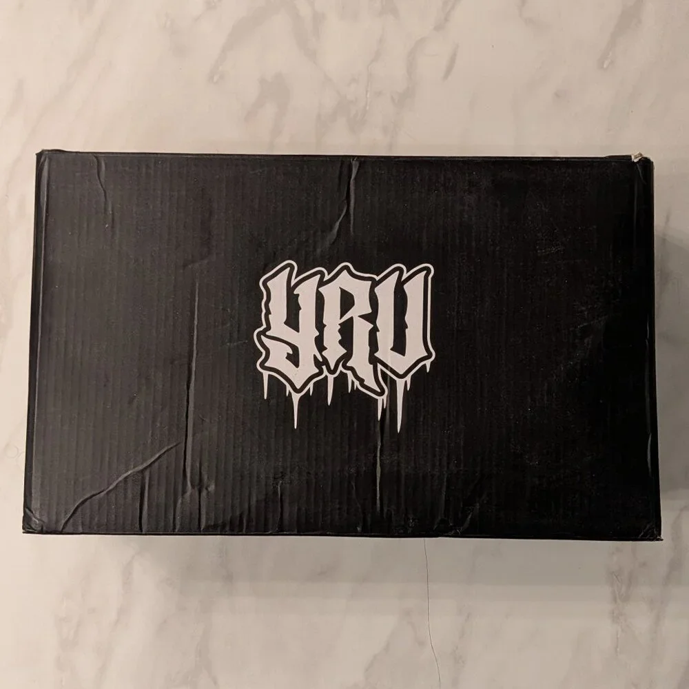 YRU Bat Shoes - White Bats on Black Background with White Platform Soles - Picture 9 of 9